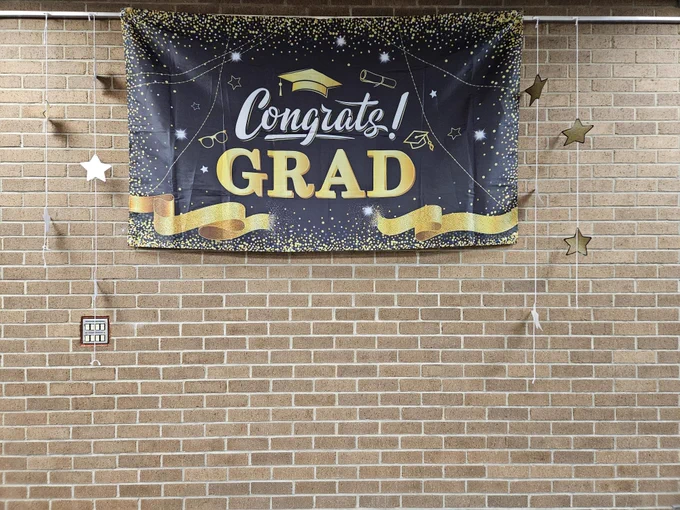 PHSCLibraries, PHSCedu, PHSCEastCampus library, book display, graduation, graduation book display