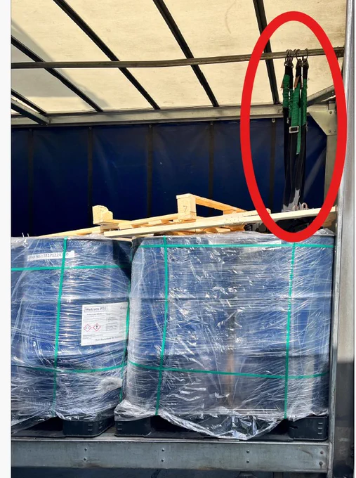 Vehicle straps not being used to secure the heavy load.