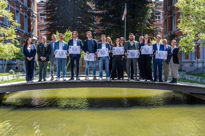 The European Defence Challenge is an open competition to attract young talent to the Defence industry and to encourage them to initiate a career in defence-related technologies. The Challenge invites European students to think about a current problem in the domain of Defence and propose a solution.
The Awards Ceremony of the 5th edition of the Challenge, hosted by the Belgian Royal Military Academy (RMA), and themed “Towards a Safer Tomorrow: Multidisciplinary Approaches to Landmine Clearance and Security Enhancement”, took place at RMA Brussels, on May 9, 2025.
During the event, the finalists presented their innovative proposals, addressing key challenges in the defence sector, and we announced the winners of this edition.
What an inspiring edition! We’re proud of the ideas shared and already looking forward to the next edition. Stay tuned – more to come soon!