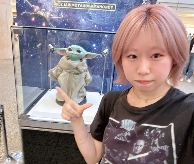 かわいいかわいいグローグと♡
お気に入りのTシャツもstarwars💫