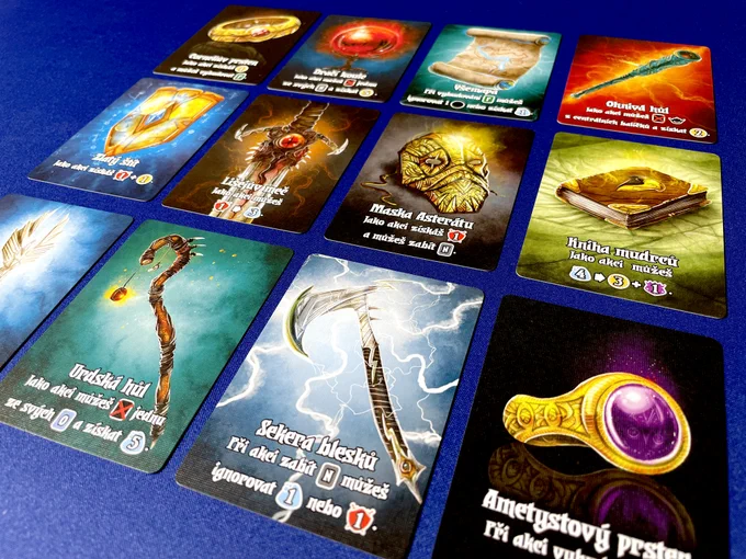 Cards from the Valeria Card Kingdoms expansion: Relics in Czech
