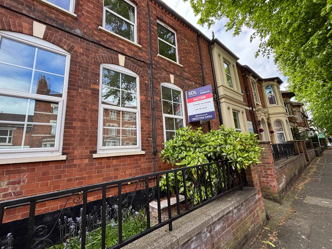 Vacant Property Security guarding and temporary 4G wireless intruder alarm PIR security camera hire with 24hr monitoring and alarm response