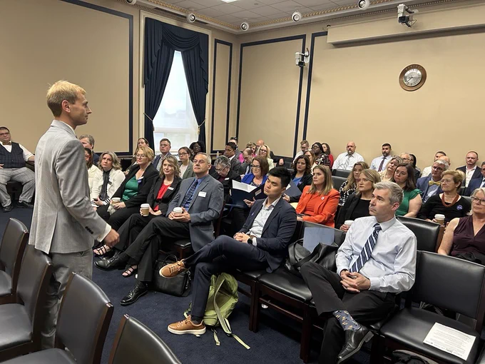 Yesterday, 70  U.S. #EdTech leaders went to Capitol Hill to advocate for key education policies on AI, E-Rate, cybersecurity, privacy & more. Their message: Support digital learning for all students.
