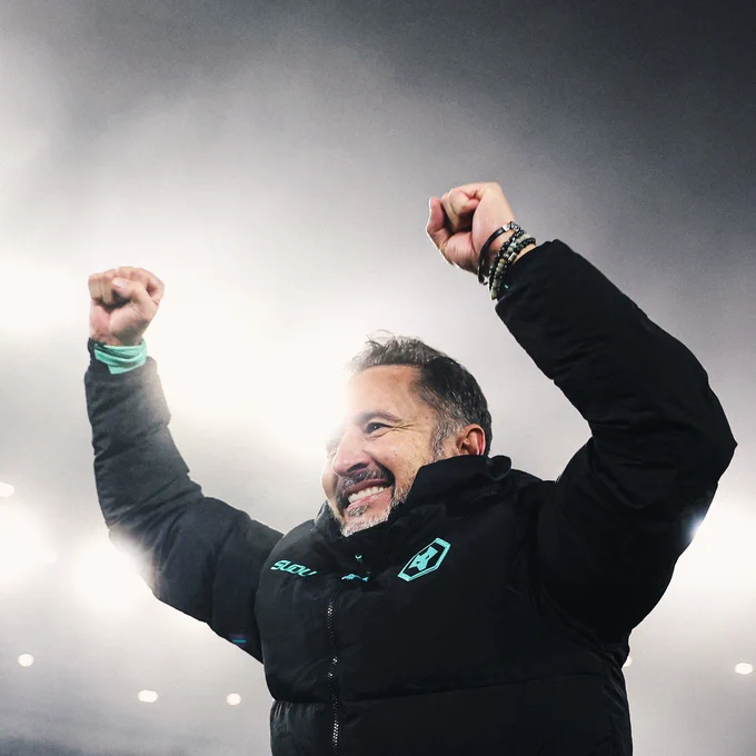 A photo of Vitor Pereira celebrating after a Wolves win