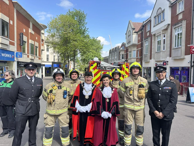 Picture of the Mayor of Sutton and deputy mayor with the local cadets units on Sutton high street