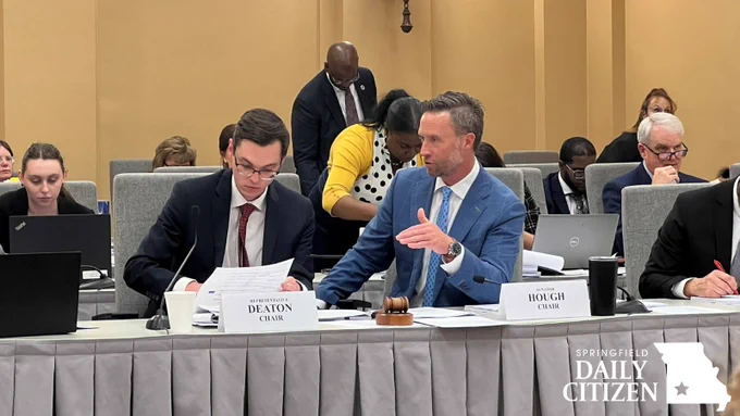 Rep. Dirk Deaton, R-Seneca, and Sen. Lincoln Hough, R-Springfield, at a conference committee hearing on appropriation bills. (Photo by Jack McGee)
