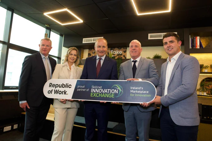 (L-R): Mark Jordan, Chief Executive, Skillnet Ireland; Sinead O'Riordan, Head of Partnerships, Skillnet Innovation Exchange; Taoiseach Micheál Martin; Conor Carmody, Director, Skillnet Innovation Exchange; and Frank Brennan, CEO, Republic of Work.