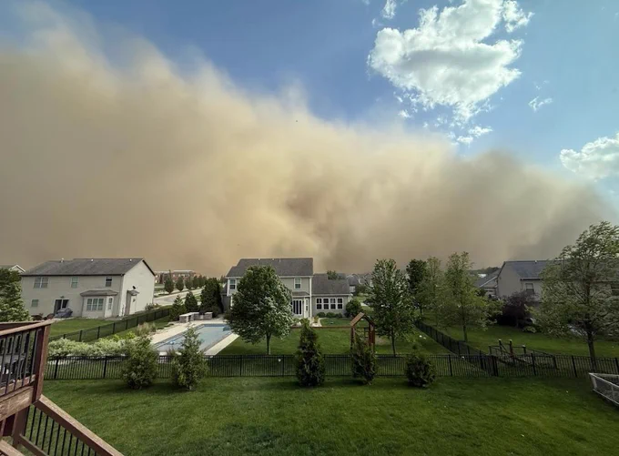 Picture of a Dust storm moving through Bloomington IL. 