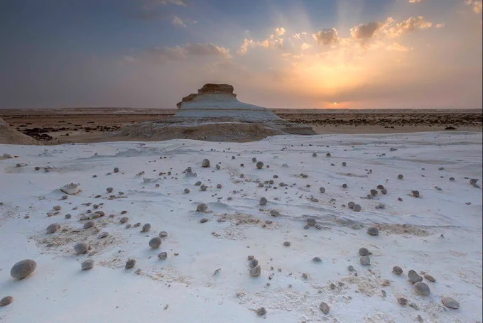 وادي الضاحك، الصحراء البيضاء 
