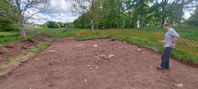 Jim Morris introducing the trench looking at the possible earliest phase of thr medieval village