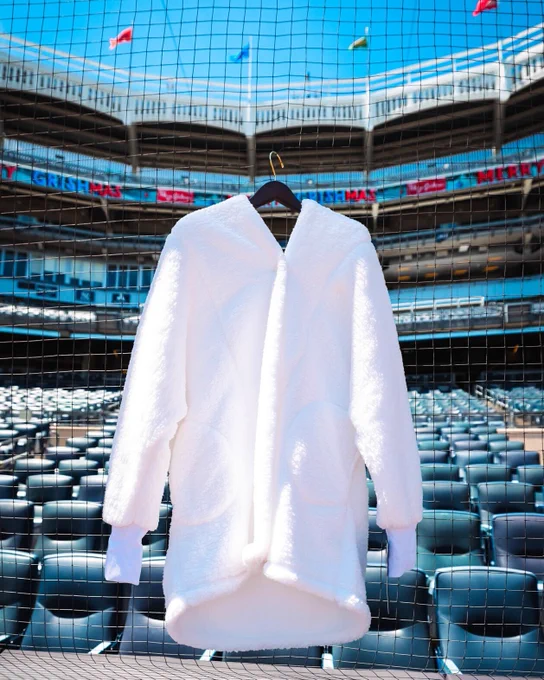 Jill Martin x Yankees lounger - white. 