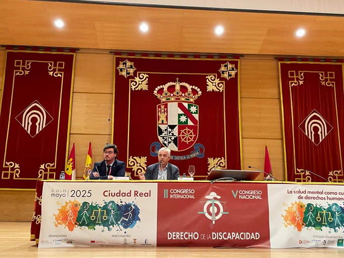 Foto de Enrique Belda durante su intervención
