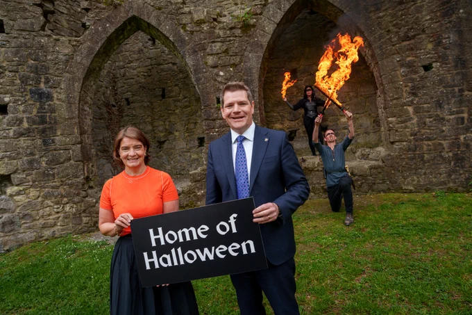 Minister Peter Burke Announces €1.5M Fáilte Ireland Investment in 5 ‘Home of Halloween’ Destinations 

https://www.failteireland.ie/Utility/News-Library/Minister-Peter-Burke-Announces-€1-5M-Failte-Irelan.aspx/?utm_medium=organic-social&utm_source=twitter&utm_campaign=home-of-halloween-launch
