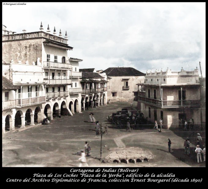 Cartagena de Indias (Bolívar)
Plaza de Los Coches "Plaza de la Yerba"
Edificio de la alcaldía
Centro del Archivo Diplomático de Francia
Colección Ernest Bourgarel (década 1890)
@colombia_hist @MuseosColombia @AyerColombia @P_Cultural @El_Icanh 