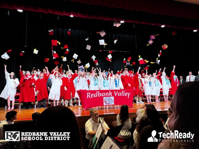 🎓 Congrats Redbank Valley High School Class of 2025 from New Bethlehem, PA! ❤️🤍 We’re so proud!

📸 Photos by Liz Harmon & Ayla Nolan of TechReady Professionals & RedbankValley.org 🗞 See The Leader-Vindicator for details! 

#ClassOf2025 #Graduation #HighSchool #NewBethlehem #RedbankValley