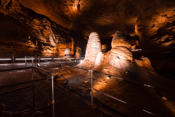 Onondaga Cave State Park