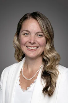 Une photo de la secrétaire parlementaire, Jenna Sudds.