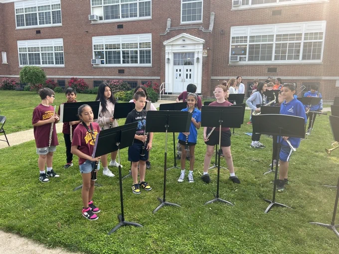 kids playing instruments