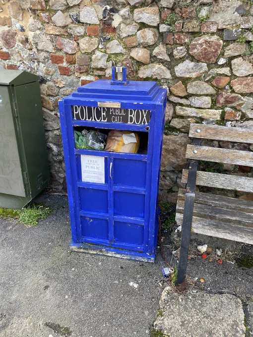 A litter bin disguised as the TARDIS in the village of Aldbourne. 