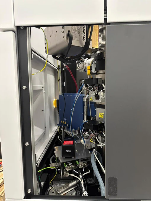 Mönch add-on integrated with a Talos F200i TEM