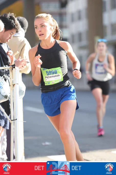 "My First Marathon Changed My Life"
Jadyn Pettenuzzo found her experience at the Detroit Marathon so invigorating that she decided to start her own run club. Read about what happened to Jadyn, and how you can enhance your own running journey with her good vibes. 
Meet Jadyn, here: https://irun.ca/training/from-first-stride-to-new-start-how-my-first-marathon-changed-my-life/
.
.
.
#liferevelation #runcommunity #runcrew 