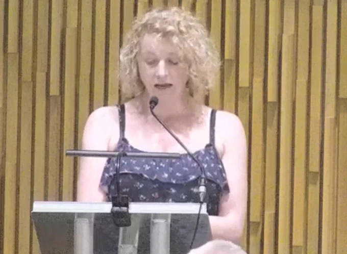 Cllr Tracey Mitchell seconding