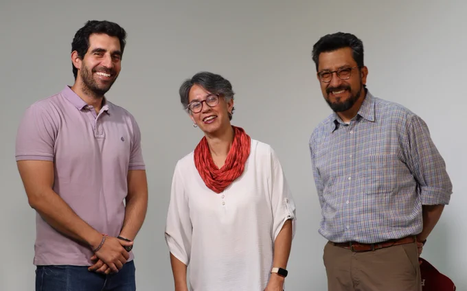 Carlos Corrales, Verónica Yépez, Santiago Andrade, profesores investigadores de PUCE - Ecuador