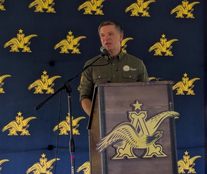 Anheuser-Busch InBev Global CEO Michel Doukeris addressing the crowd and thanking the rice farmers for their dedication to growing an excellent product.