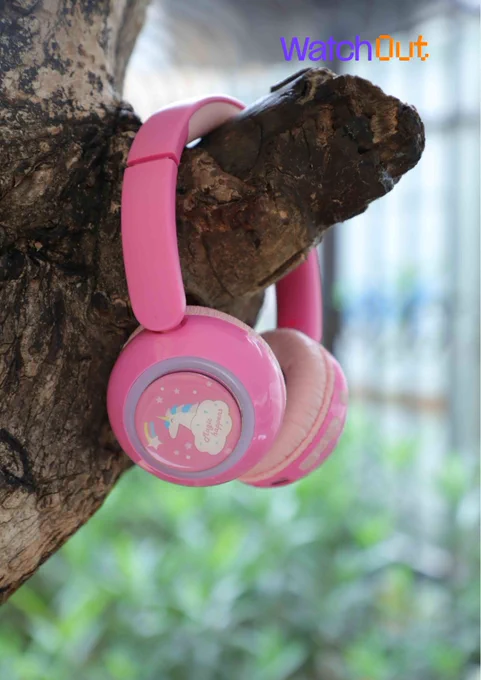 Safe Volume Headphones 🎧 for Kids
.
.
.
Get Your One Now ! 🙌🏻
.
.
.
Link in the Bio 🖇️ 
.
.
.
#headphones #Galaxy #kidsheadphones #safevolume #kidswear
