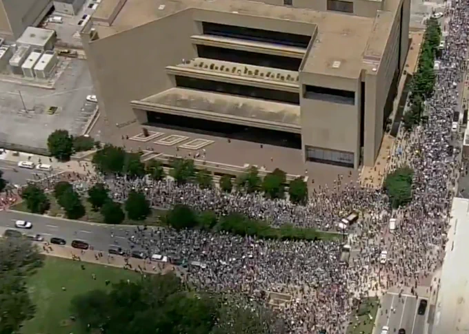 A photo of the No King's Day protest crowd in Dallas.