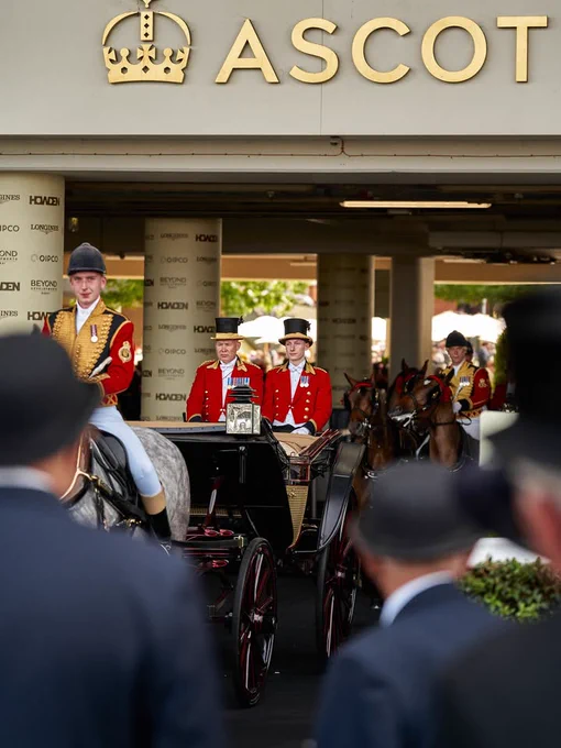 Four Seasons Hotel London at Park Lane is at Royal Enclosure, Royal Ascot.