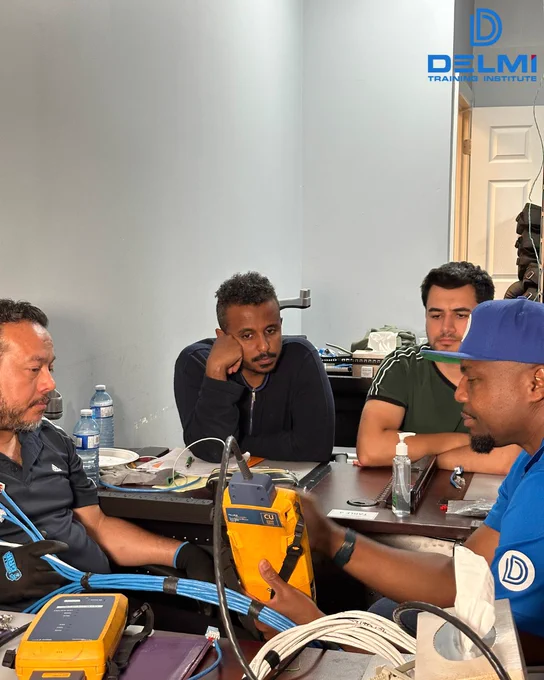 𝗡𝗲𝘁𝘄𝗼𝗿𝗸 𝗖𝗮𝗯𝗹𝗶𝗻𝗴 𝗧𝗲𝗰𝗵𝗻𝗶𝗰𝗶𝗮𝗻 𝗖𝗼𝘂𝗿𝘀𝗲 at 𝗗𝗲𝗹𝗺𝗶 𝗧𝗿𝗮𝗶𝗻𝗶𝗻𝗴 𝗜𝗻𝘀𝘁𝗶𝘁𝘂𝘁𝗲!