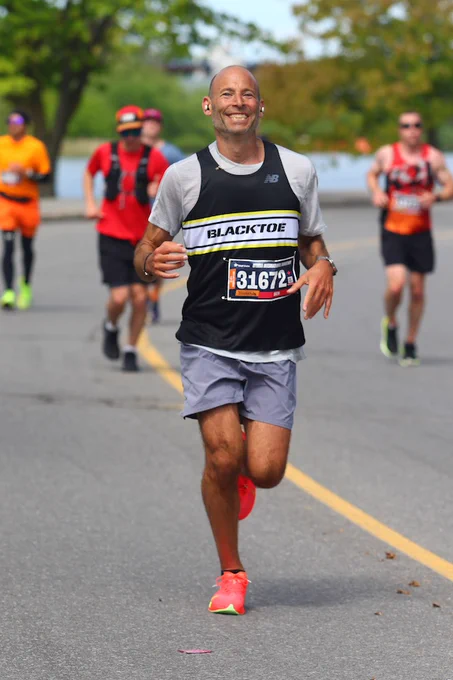 .@iRunningBen Kaplan has some ideas for getting your motor running, today, to put you in the proper headspace for owning the finish line this fall.
On Pleasure, click here: https://irun.ca/at-the-races/how-to-start-your-fall-training-in-the-summer/