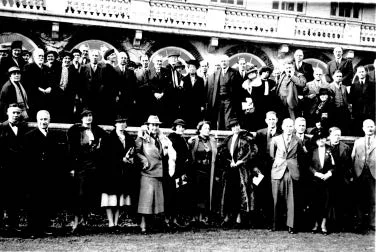 A black and white photo from an annual meeting of housing societies in 1938