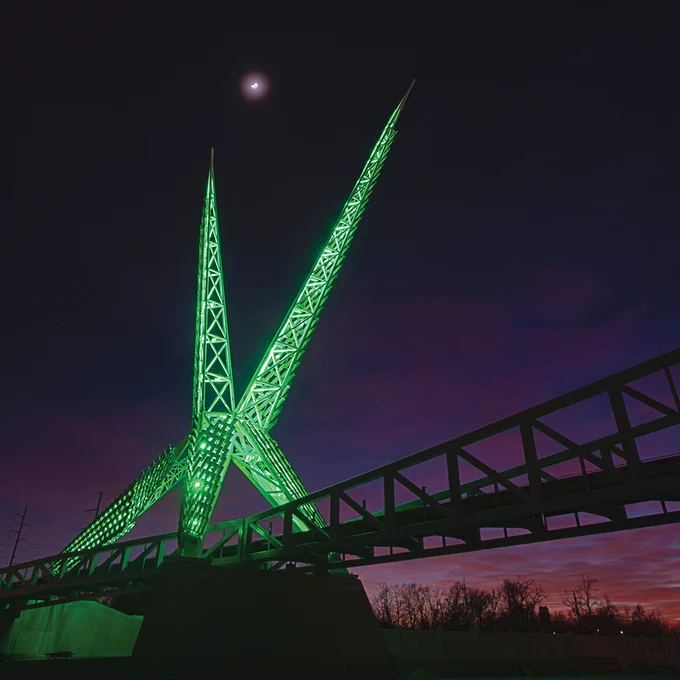Skydance Bridge, Oklahoma City, Oklahoma, USA; shot by Ralph Cole
Explore our portfolio of bridge lighting to see how we achieved these looks >> https://www.colorkinetics.com/global/showcase#.htmlpage=1&filters=Segment/Bridges,&page=1
