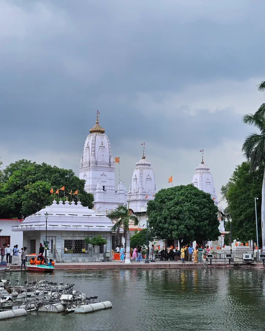 Mahayogi Guru Gorakshnath Mandir
