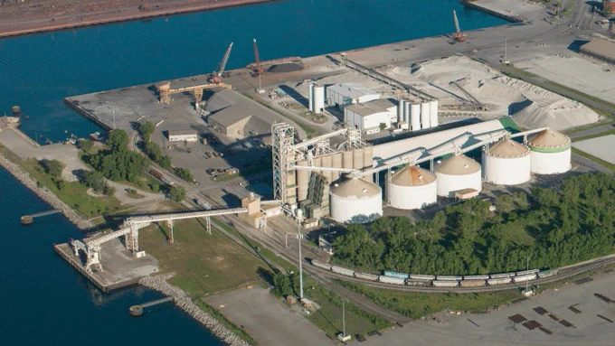 Ports of Indiana has chosen Louis Dreyfus Company to operate the grain export terminal at its Lake Michigan port in Burns Harbor.