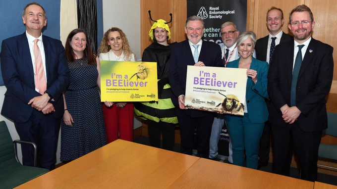 From left to right: Matt Turmaine MP (Labour, Watford), Julia Buckley MP (Labour, Shrewsbury), Katie White MP (Labour, Leeds North West), Fran Sconce, Senior Learning & Outreach Officer, the Royal Entomological Society, Barry Gardiner MP (Labour, Brent West), Lord Randall (Conservative), Daisy Cooper MP (Liberal Democrat, St Albans), Simon Ward, CEO, the Royal Entomological Society, John Slinger MP (Labour, Rugby)