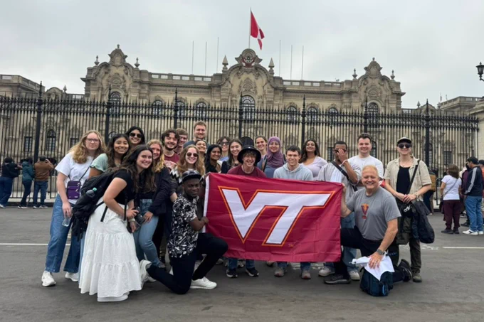 Virginia Tech electrical and computer engineering students pose for a picture in Peru.
