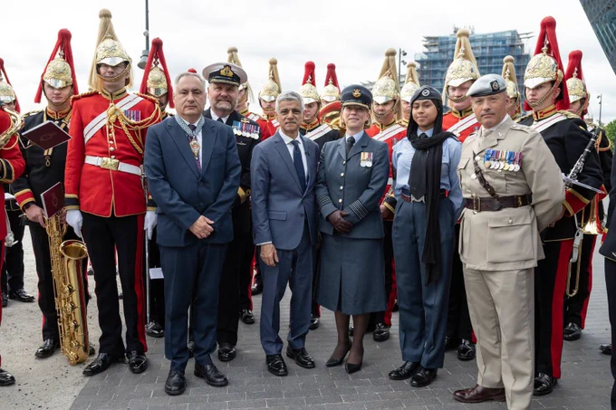 Group of people in armed forces regalia