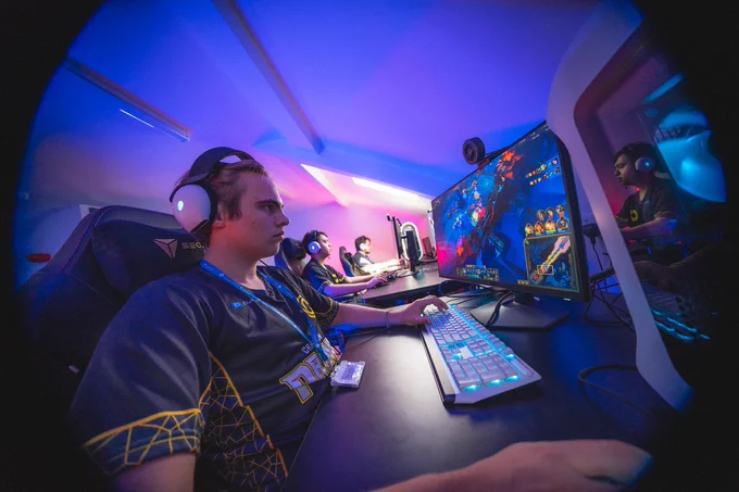 Croydon College at an esports performance bootcamp in the National Esports Performance Campus ahead of the British Esports Student Champs 24/25 Finals