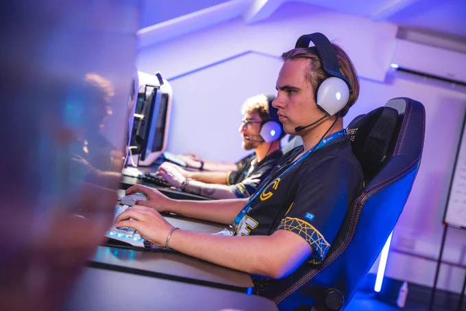 Croydon College at an esports performance bootcamp in the National Esports Performance Campus ahead of the British Esports Student Champs 24/25 Finals