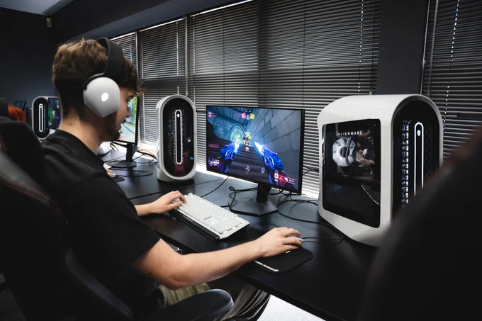 Confetti Institute of Technologies at an esports performance bootcamp in the National Esports Performance Campus ahead of the British Esports Student Champs 24/25 Finals