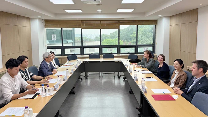 Meeting at Sungkyunkwan University