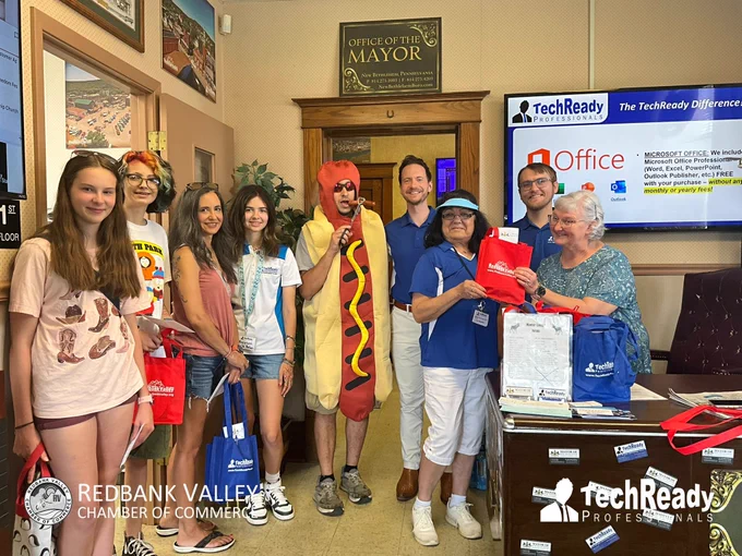 🎉 Thanks for making Customer Appreciation Day a success in New Bethlehem, PA! 🙌 Congrats to all our winners & thanks to the Redbank Valley Chamber of Commerce! 🛍️ 

#ShopLocal #RedbankValley #NewBethlehem #ClarionCounty
