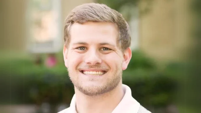 Headshot of Kyle Riker