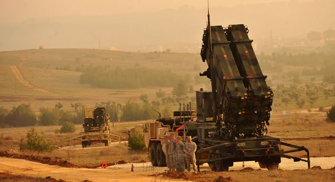 By DoD Photo By Glenn Fawcett - http://www.eucom.mil/photo/24623/u-s-service-members-stand-by-a-patriot-missile-battery-in-gaziantep-turkey, Public Domain, https://commons.wikimedia.org/w/index.php?curid=31750265