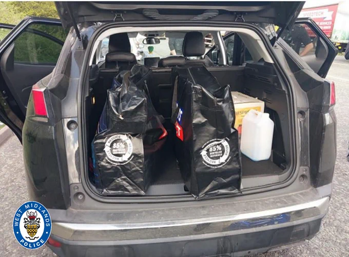 Watch dealer congratulate officers who found £1m of drugs in his boot