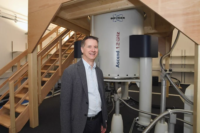 Professor Steven P. Brown, Department of Physics, University of Warwick, and Director of the UK High-Field Solid-State NMR National Research Facility