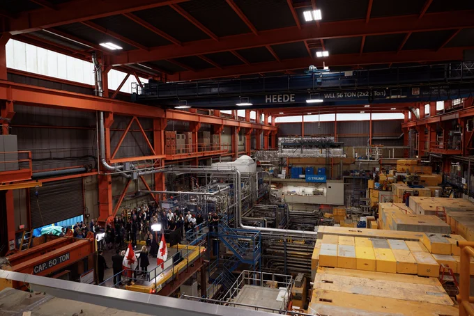 La ministre Joly participe à une visite des installations de TRIUMF, le centre canadien de recherche sur les accélérateurs de particules
